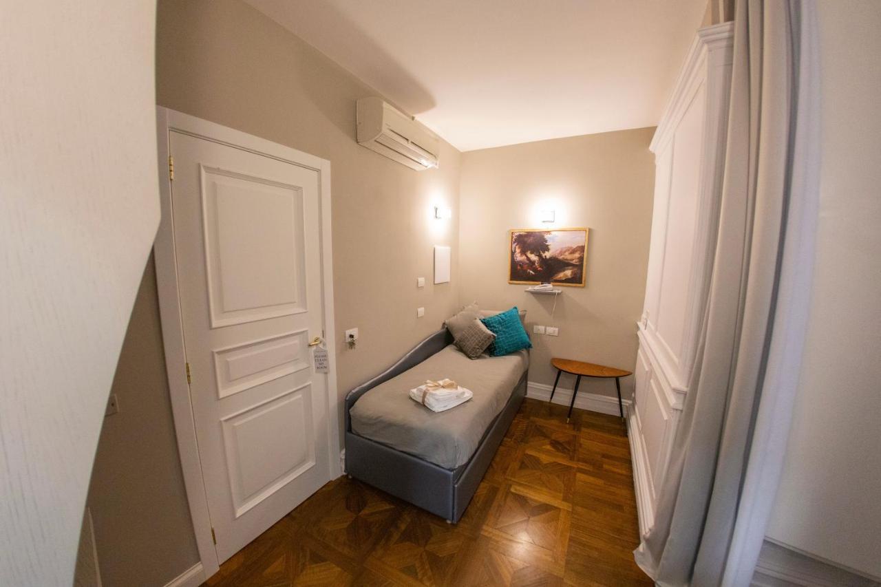 Leone Camere D'autore Naples Extérieur photo