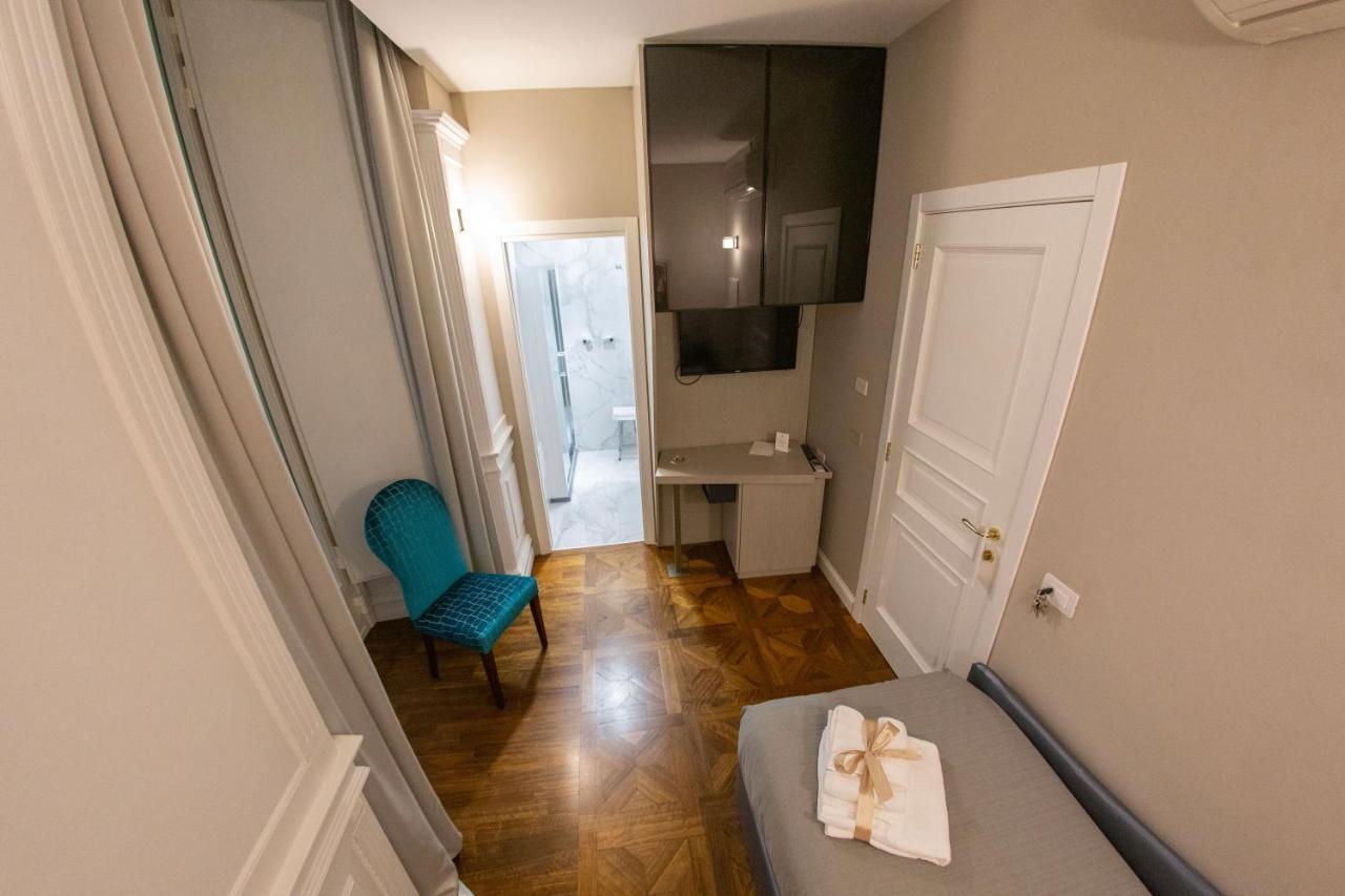 Leone Camere D'autore Naples Extérieur photo